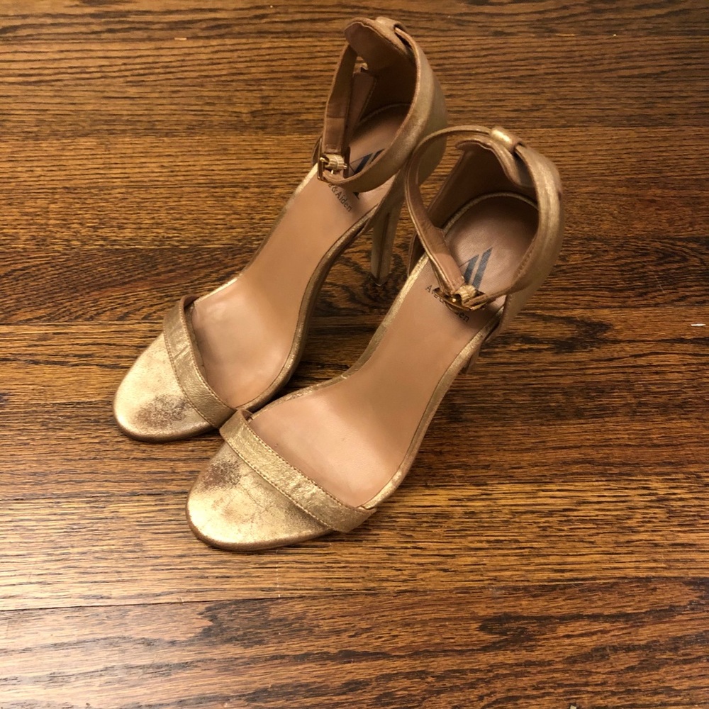 Women’s Gold Metalic Strap Heel
